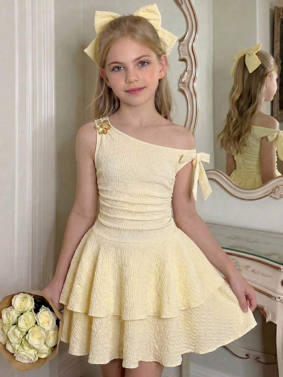 SHEIN Tween Girl Elegant Summer Birthday Dress,Golden Yellow Asymmetrical Shoulder Ruched Cake Princess Outfit With Metal Starfish Decor,Sibling Matching - Yellow - View 1