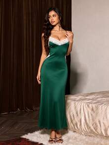 Slumberist Deep V-Neck Lace Contrast Color Backless Criss-Cross Strap Mermaid Hem Nightgown - Dark Green - View 2