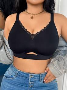 SHEIN Sujetador sin costuras con parches de encaje y escote profundo para tallas grandes - Negro - Ver 5