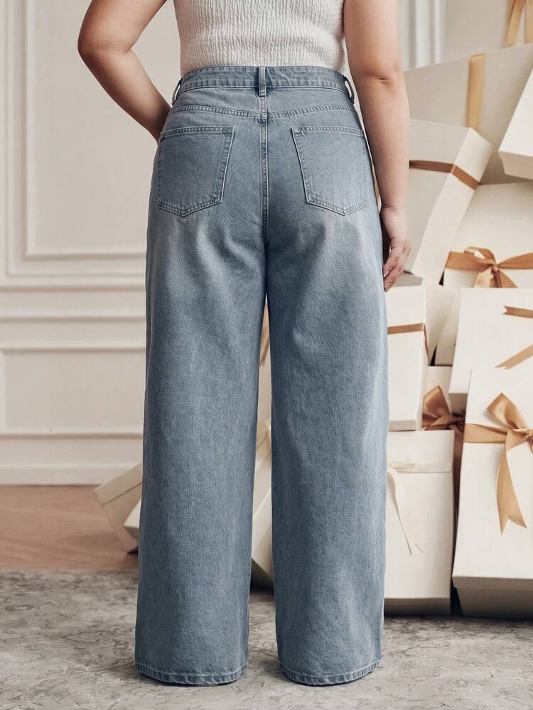 Floral Embroidered Straight-Leg Jeans