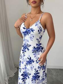SHEIN Elenzya 女款無袖V領收腰長版花卉印花長洋裝，優雅休閒度假極簡風洋裝，海灘度假穿搭，約會之夜浪漫洋裝，夏季新品洋裝，日常出遊洋裝，夏日氛圍印花長洋裝 - 藍白色 - 查看 7