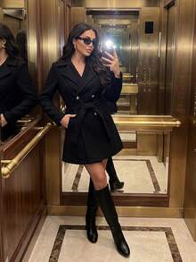 SHEIN Lady Áo khoác len ve kaki mùa thu đông thanh lịch cho phụ nữ quần áo mùa thu Áo khoác nữ Áo khoác len hai hàng khuy có quai đeo Thiết kế áo khoác mùa đông cho phụ nữ Áo gió Áo khoác nữ Quần áo mùa thu cho phụ nữ với quần áo mùa đông cho phụ nữ Trang phục phụ nữ Trang phục mùa thu cho phụ nữ - màu đen - Xem 1