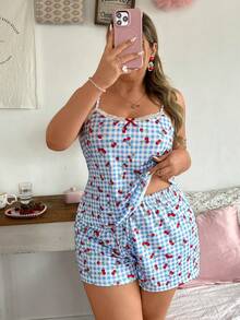 Slumberry CURVE طقم بيجامة نسائي كبير الحجم مزين بفيونكة ذو طباعة كاروهات الكرز الجميلة والرقيقة - متعدد الألوان - مشاهدة 1