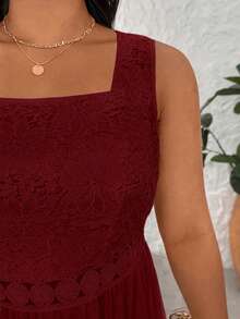 SHEIN Clasi 大尺碼女款優雅蕾絲下擺開衩方領洋裝 - 酒紅色 - 查看 3