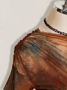 SHEIN ICON Blusa semi-transparente de mujer talla grande con cuello asimétrico y volantes en la cintura, estilo playa/resort, primavera/verano - Multicolor - Ver 6