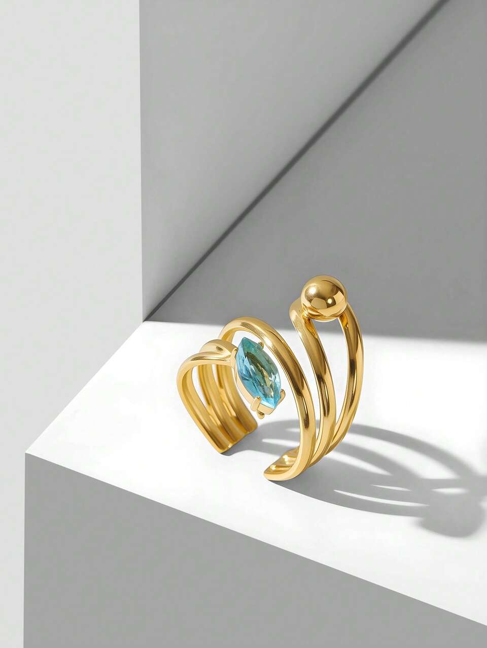 18K GOLD-PLATED LINEAR TWISTED BLUE GEMSTONE PERSONALIZED RING