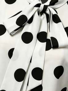 Rometta Bộ đồ nữ cỡ lớn kẻ sọc đen trắng, áo kiểu bèo nhún thắt nơ kết hợp với quần ống rộng cạp cao cài khuy kim loại kiểu Pháp cổ điển, kiểu dáng thanh lịch như nữ thần, thích hợp cho công sở. - Đen và trắng - Xem 6