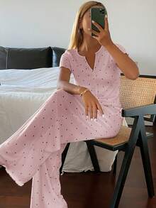 DAZY 2件組女款波點圖案V領短袖T恤與寬鬆直筒長褲睡衣套裝，夏季 - 粉色 - 查看 3