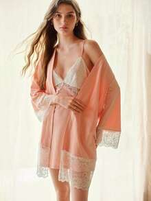 MOTF PREMIUM ชุดนอนผ้าลูกไม้และชุดคลุมนอน - สีชมพู - ดู 7