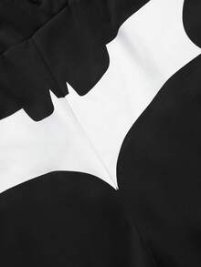 BATMAN X SHEIN STYNVO Quần short nam dáng rộng, thời trang đường phố, in hình dơi, có dây rút ở eo, thích hợp cho việc đi lại hàng ngày vào mùa hè. - màu đen - Xem 5