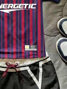 SHEIN EZwear 運動風拼色條紋字母印花圓領修身短袖T恤 巴塞隆納球衣上衣 足球運動穿搭 - 彩色 - 查看 3