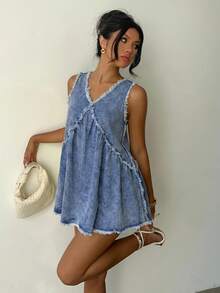 SHEIN PETITE PETITE 女款 V 领毛边无袖牛仔迷你连衣裙，休闲夏季海滩及街头穿搭 - 中等水洗藍 - 查看 5