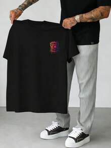 Manfinity Roghcode Men's Plus Size Casual Printed Short Sleeve T-Shirt, Summer, Holiday - Black - View 2