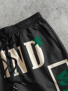 Manfinity Roghcode Kemeja Lengan Pendek Pria Ukuran Besar dengan Motif Huruf dan Resleting, Celana Pendek dengan Tali Serut, Pakaian Kasual Sehari-hari untuk Sepak Bola - Aprikot - View 3