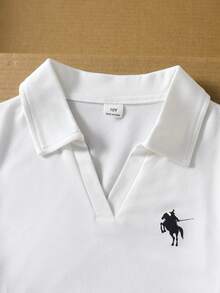 SHEIN 女童休闲两件套。V领翻领Polo衫搭配蓝白竖条纹阔腿裤。饰以经典小马刺绣，简约清新，尽显学院风，是春夏日常穿着和外出活动的理想之选。 - 藍色 - 查看 5