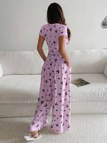 DAZY Set Piyama Wanita Musim Panas 2 Potong Atasan dan Celana Panjang Lebar Motif Kupu-kupu Elegan - Purple - View 2