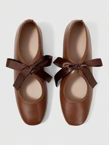 Brown + strap