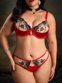 PinupPomp Vintage Patchwork Embroidered Sexy Plus Size Lingerie Set - Multicolor - View 3