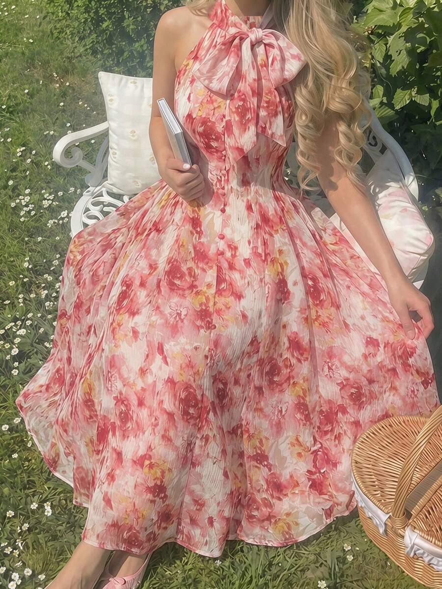 SHEIN MOD 大尺碼女款優雅粉色花卉掛脖長洋裝，飄逸夏日洋裝，女裝套裝，節慶洋裝，派對花園派對優雅洋裝，女款婚禮賓客洋裝，婚禮賓客洋裝，婚禮派對洋裝，畢業洋裝，畢業，女款優雅洋裝，女款度假套裝，女款假日套裝，假日套裝，女款下午茶洋裝，女款正式洋裝，女款花卉正式洋裝，女款花卉洋裝，婚禮場合洋裝