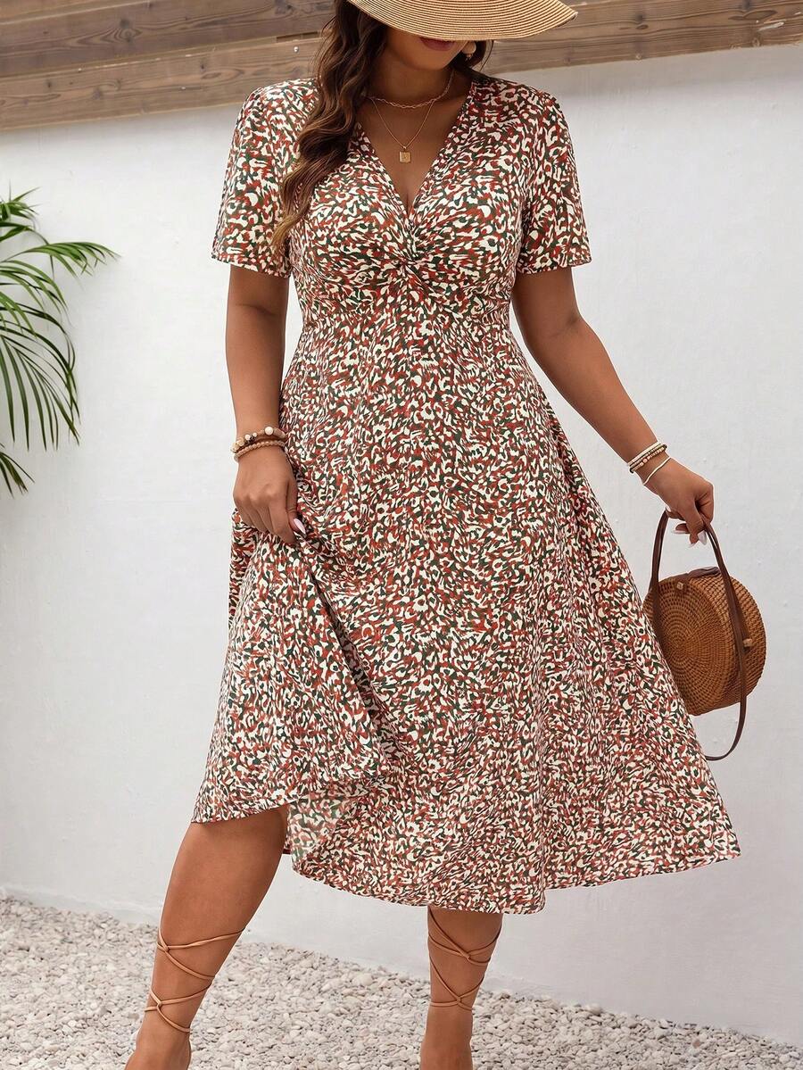 SHEIN Frenchy Plus Size Teacher Clothes, V-Neck All-Over Print Summer Short Sleeve Dress - Multicolor - View 1