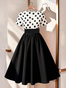 SHEIN CURVE+ Plus Size Women's Elegant French Style Polka Dot Contrast Color Button Short Sleeve Dress - Black and White - View 2