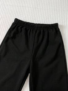 SHEIN 女童 2 件組 針織條紋花卉圖案圓領運動衫與內搭褲套裝 - 黑與白 - 查看 4