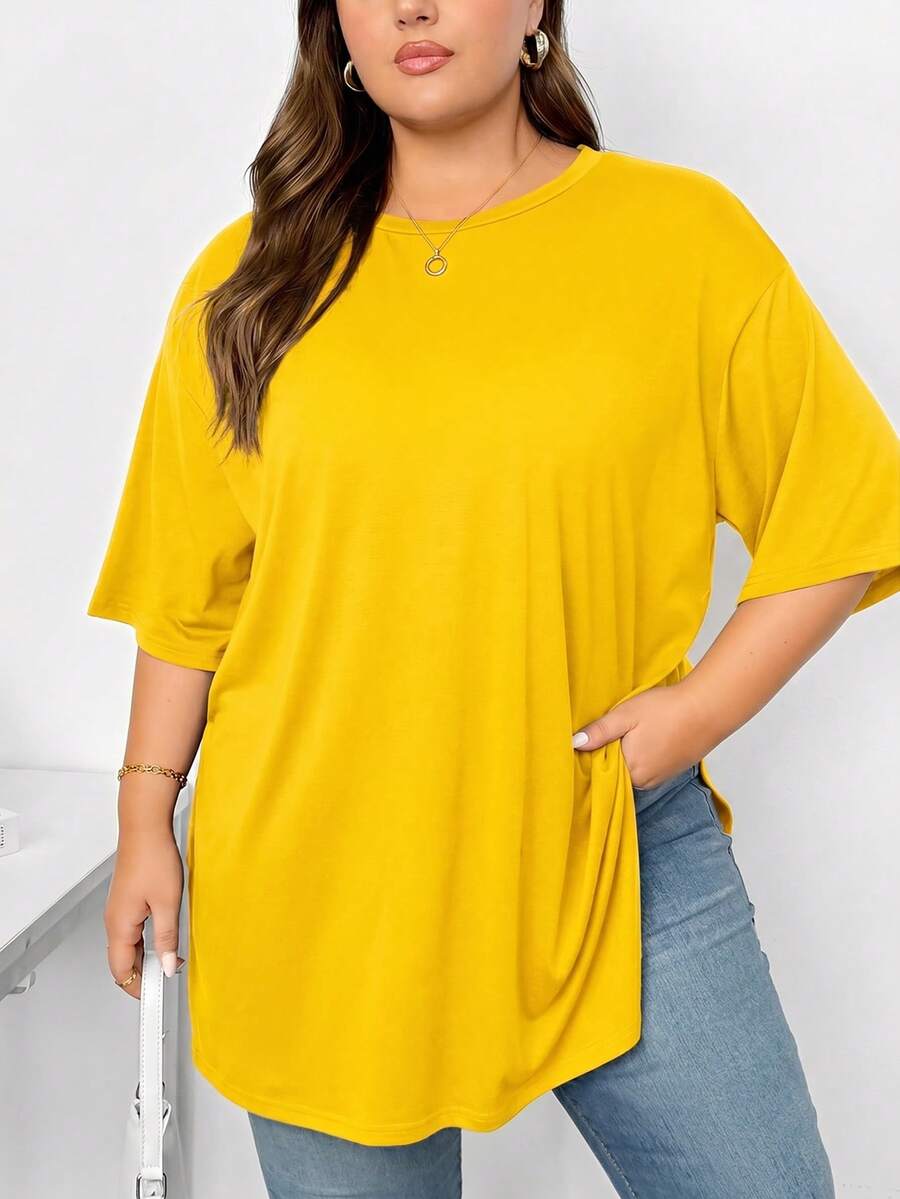 SHEIN CURVE+ 大尺碼女款黃色夏季休閒日常寬鬆舒適基礎款開衩下擺短袖T恤，機場穿搭，時尚 - 黃色 - 查看 1