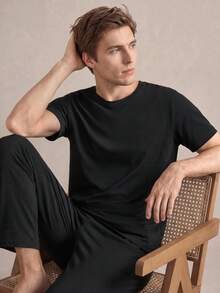 SHEIN 男士纯色短袖上衣和裤子睡衣套装 - 黑色 - 查看 5