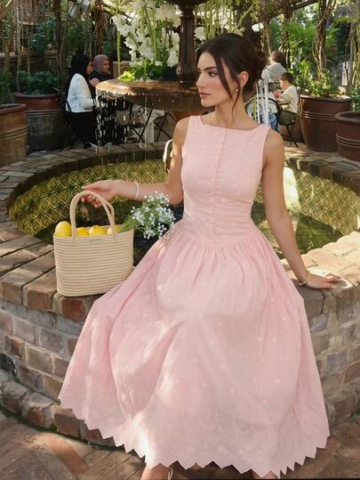 SHEIN Clasi فستان أنيق بتصميم أزرار مطرزة بالزهور بدون أكمام للنساء