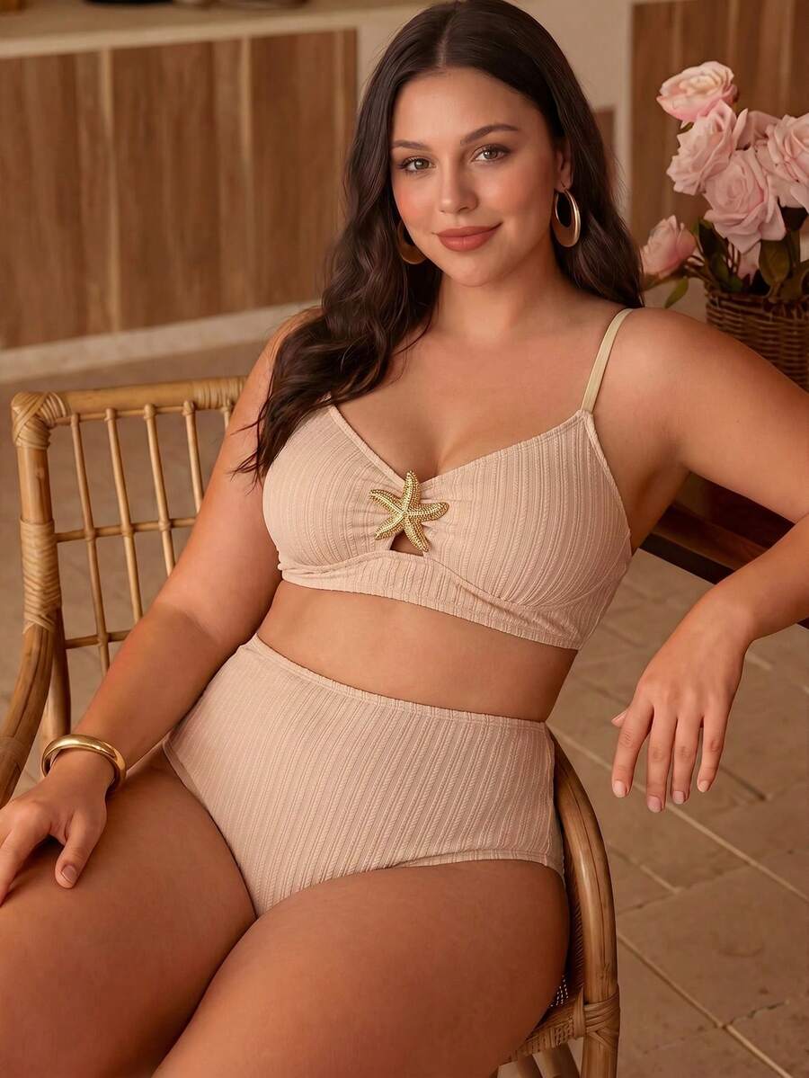 Swim Chiccia Conjunto de bikini de 2 piezas para mujer talla grande primavera/verano 2026, top de punto a rayas con textura, escote amplio, accesorio decorativo de estrella de mar en el centro delantero y tirantes ajustables, combinado con braguita de bikini triángulo de cintura alta, ideal para vacaciones en la playa - Multicolor - Ver 1