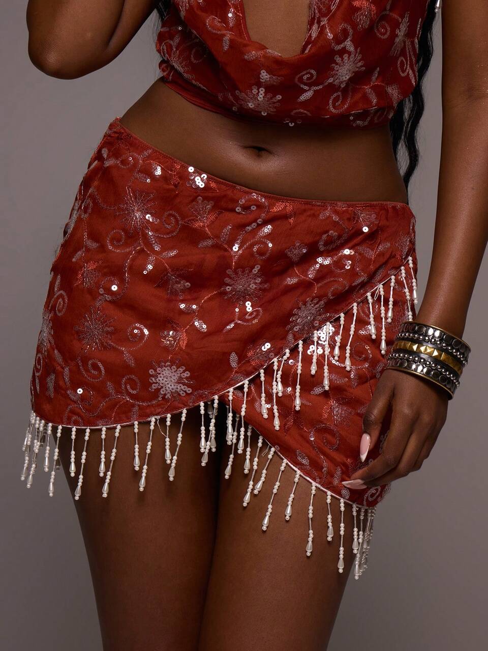 Saia Curta Coord Envolvente com Aplicação de Lantejoulas, Contas e Borlas, Elegante para Noite, Férias, Festa, Festival, Estilo Y2K, Ibiza