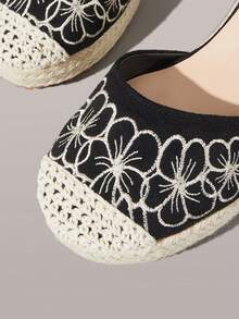 Styleloop 女鞋，棕色，花朵刺繡麻繩草編鞋，楔形跟厚底涼鞋，增高度假波希米亞風穿搭 - 黑色 - 查看 5