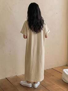 DAZY 少女刺繡圓領短袖休閒洋裝，適合夏季日常外出與旅行 - 杏色 - 查看 2