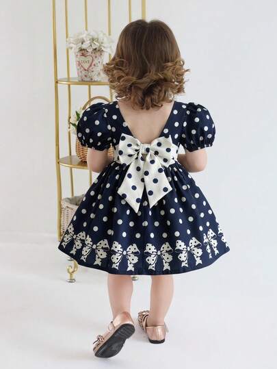 SHEIN LMoss Kids Baby Mädchen Gewebe Ditsy Blumen Rundhals Petal Ärmel Lässig Kleid