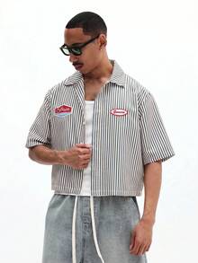 SUMWON Áo sơ mi tay ngắn dáng lửng kẻ sọc với họa tiết thêu retro, kiểu dáng áo khoác ngoài mùa hè có nút cài. - Màu xanh hải quân - Xem 1