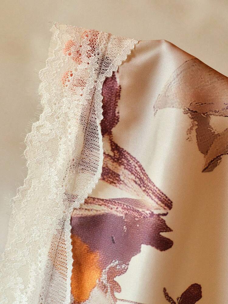WOMEN'S ROMANTIC LACE PRINT SATIN SLIP DRESS