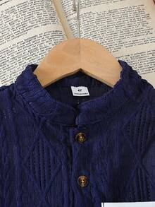 SHEIN Vintaside Kids 2件套男童夏季柔软舒适面料POLO领短袖针织提花口袋衬衫+松紧腰阔腿裤休闲套装，适合春夏外出穿着 - 藏蓝色 - 查看 9