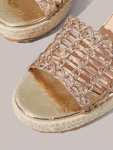 Styleloop Giày nữ, màu vàng đồng, giày dệt từ dây gai dầu và rơm, sandal đế xuồng, giày giúp tăng chiều cao, phong cách bohemian cho kỳ nghỉ. - Vàng - Xem 8