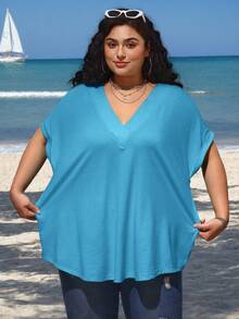 SHEIN CURVE+ Áo thun cổ chữ V tay lật cỡ lớn, màu trơn, kiểu dáng thường ngày, thích hợp mặc mùa hè. Áo thun cơ bản, áo thun cổ chữ V đi nghỉ mát/áo thun cỡ lớn, trang phục mùa hè/đồng quê/bãi biển/trang phục đi biển/đồ đi biển. - Màu xanh lam - Xem 4