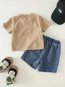 SHEIN 嬰兒中性款 2件/套休閒時尚刺繡短袖T恤與牛仔短褲套裝，男嬰街頭風套裝，春/夏季 - 彩色 - 查看 2