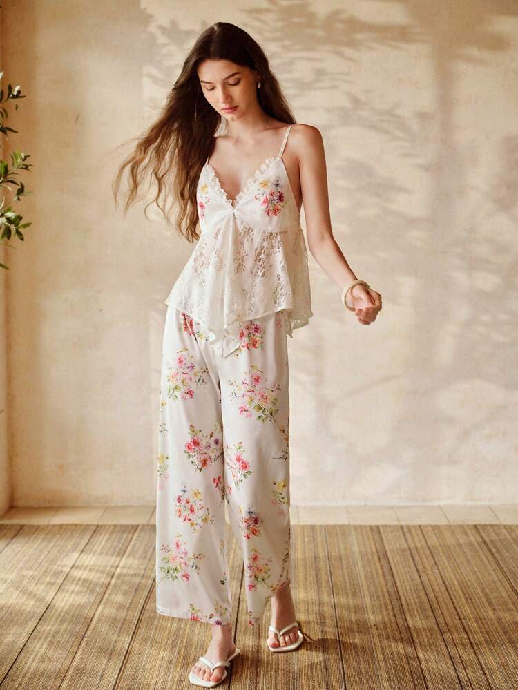 WOMEN FLORAL PRINT CONTRAST LACE CAMISOLE TOP AND PANTS PAJAMA SET