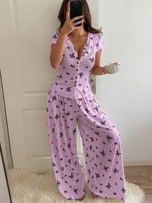 DAZY Set Piyama Wanita Musim Panas 2 Potong Atasan dan Celana Panjang Lebar Motif Kupu-kupu Elegan - Purple - View 4