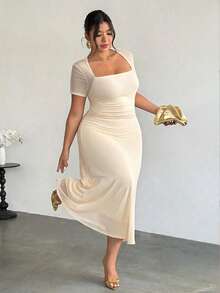 Firerie Gaun Bodycon Wanita Ukuran Plus Elegan Warna Beige untuk Musim Panas, Rajutan Bertekstur, Model A-Line dengan Leher Halter, Jala Jacquard Warna Polos, Cocok untuk Pernikahan, Wisuda - Aprikot - View 1