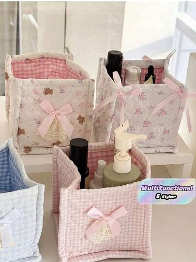 1 Giỏ đựng đồ họa tiết trái tim nơ ren, Giỏ đựng mỹ phẩm sọc hồng, Giỏ đựng đồ lặt vặt để bàn, Giỏ đựng son môi, cọ trang điểm, sản phẩm chăm sóc da, Vật trang trí bàn làm việc, Hộp đựng mỹ phẩm, Giỏ dã ngoại di động, Quà tặng ngày Valentine, Hộp đựng đồ dùng phòng tắm, Hộp đựng sản phẩm chăm sóc da, Thích hợp cho gia đình và du lịch