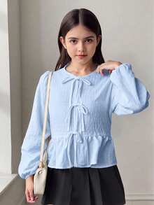 SHEIN Blusa casual minimalista cómoda de cuello redondo manga larga con lazo y nudo de tela texturizada para niña preadolescente, atuendo de vuelta al colegio otoño/invierno - Azul - Ver 6