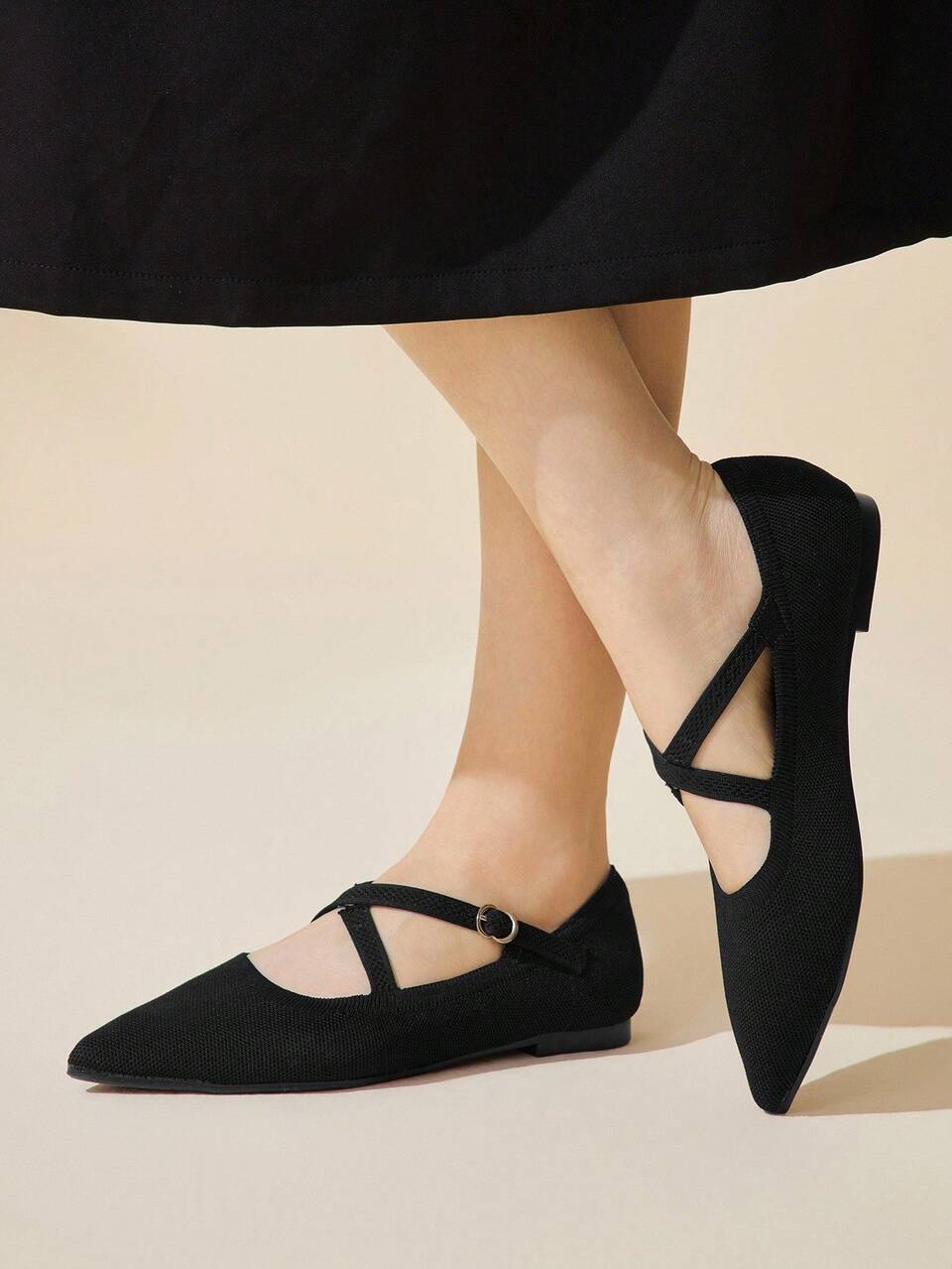 CUCCOO BASICS Women's Pointed Toe Flat Criss-Cross Knit Fabric Comfortable Breathable Versatile Commute Work Flat Shoes
