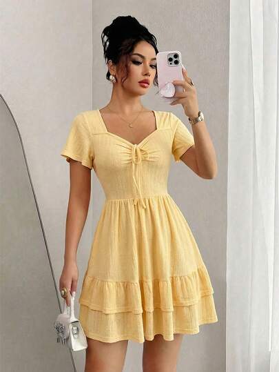 Modelyn Vestido mini con volantes en la cintura y el bajo, de manga corta y corte evasé, lindo y encantador para mujeres
