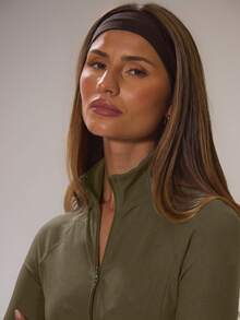 Musera Sport Women Sports Jackets - Army Green - View 6