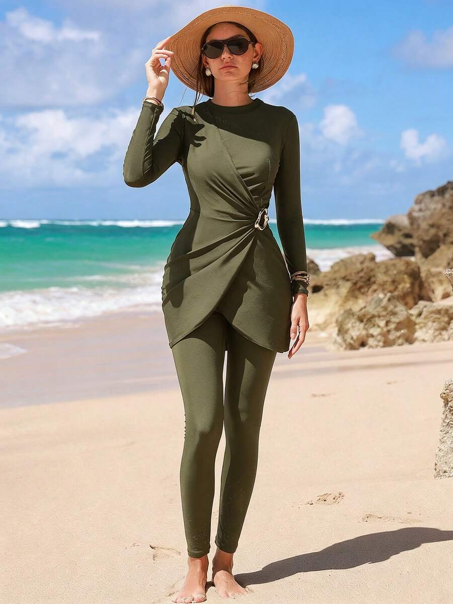 Swim Shayni 新款不對稱黑金裝飾時尚年輕女款海灘度假布基尼泳衣