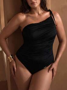 MOTF PREMIUM ELEGANT FASHION CHIC ASYMMETRIC TIE-STRAP TEXTURED METAL PENDANT DECOR RUCHED MINIMALIST PLUS SIZE ONE-PIECE SWIMSUIT FOR BEACH - Black - View 2